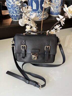 Kate Spade “Lola Avenue Lia” Black Pebbled Leather Satchel Crossbody